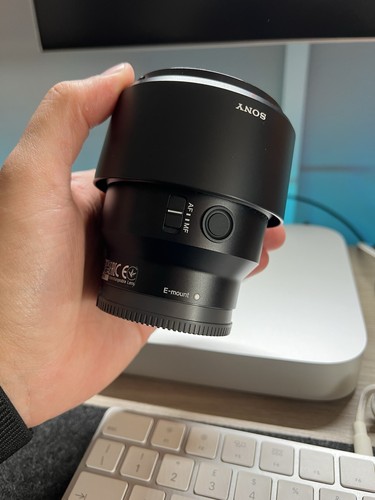 Sony sel85f18 85mm 1 - fe,