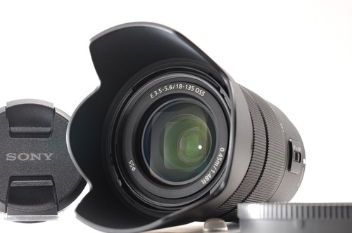 Sony 135 3 - mm, f/3.5-5.6